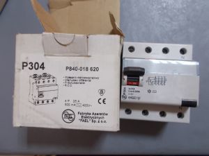 Wyłącznik  różnicowo-prądowy P-304 25 A 0-500 A In=25 A Un-400V 4 P P840-018 620 FAEL